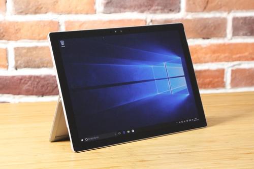看来微软要用最新的英特尔和AMD芯片为Surface笔记本电脑充电了