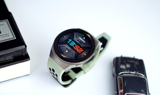 华为Watch GT 2e现已在Flipkart和亚马逊上发售