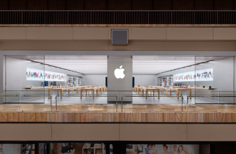 苹果将​​首款配备视网膜显示屏的MacBook Pro列入“旧产品”类别