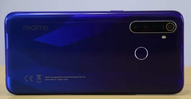 Realme 7 Pro的电池和充电功率揭晓