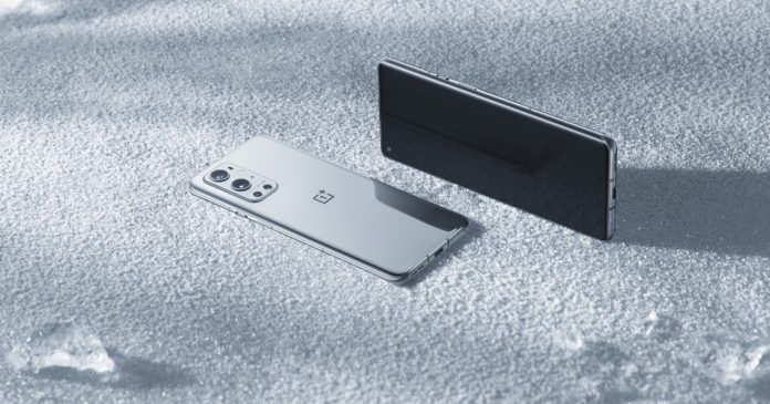 OnePlus 10 Pro 传闻将配备 5 倍潜望式变焦镜头，可能是从 OPPO 借来的